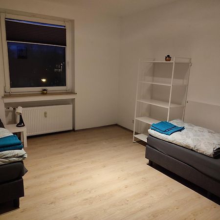 Monteur-Ferien-Messewohnung Mettmann 6 Personen 2 Og Eksteriør billede