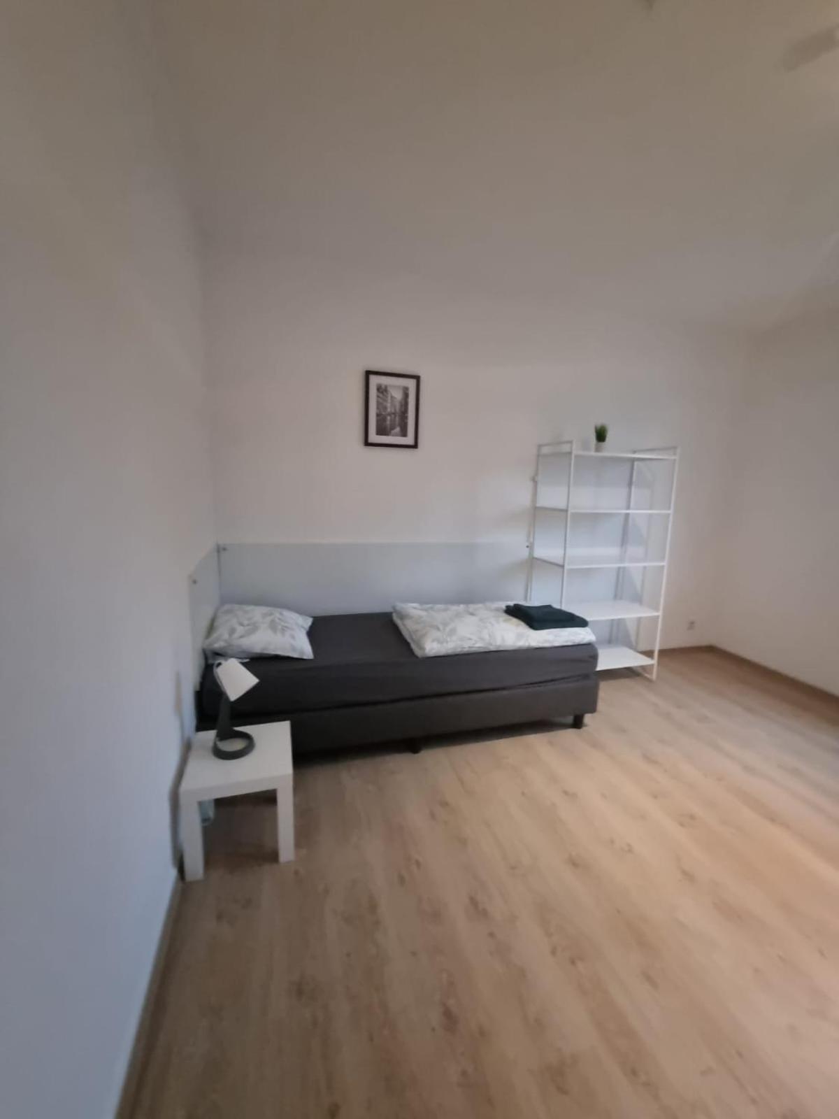 Monteur-Ferien-Messewohnung Mettmann 6 Personen 2 Og Eksteriør billede