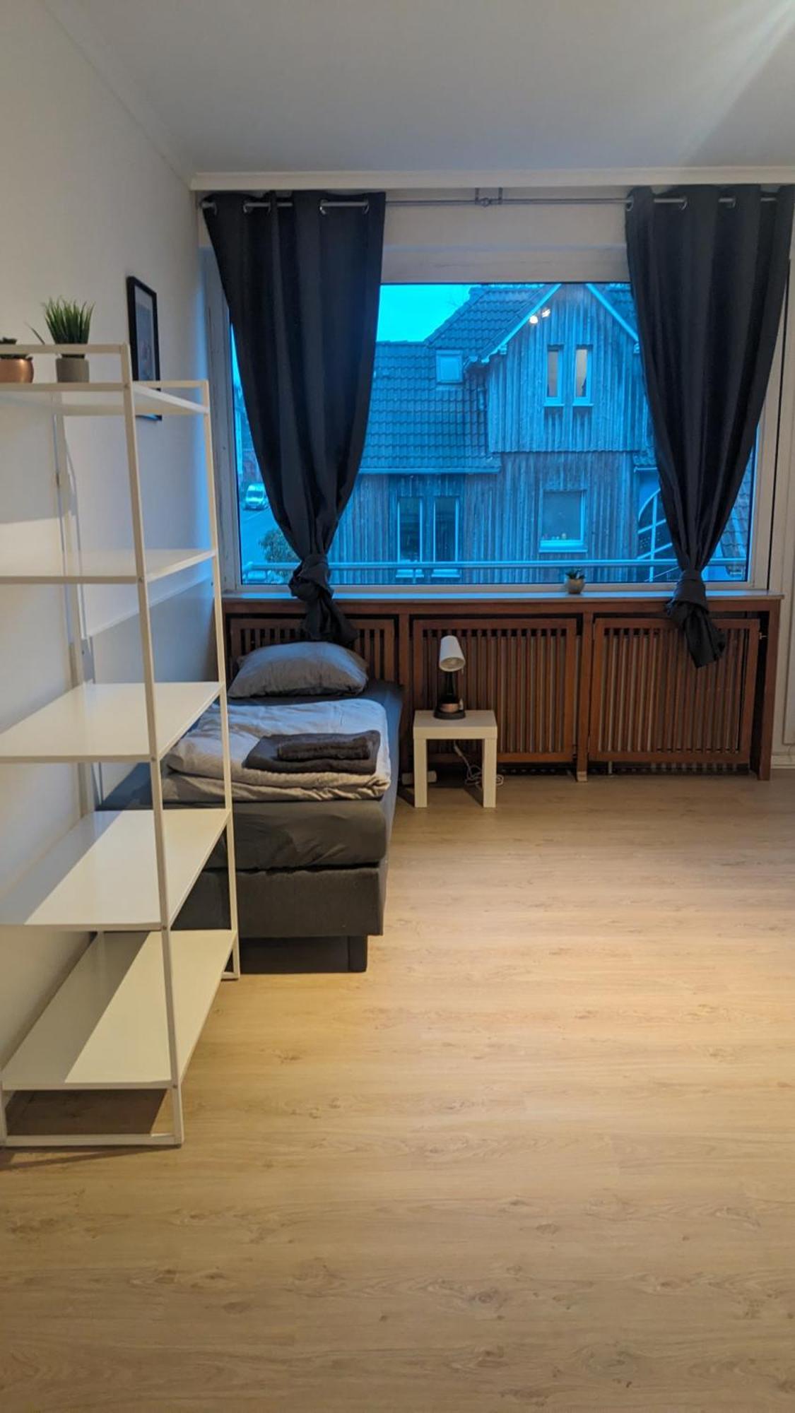 Monteur-Ferien-Messewohnung Mettmann 6 Personen 2 Og Eksteriør billede