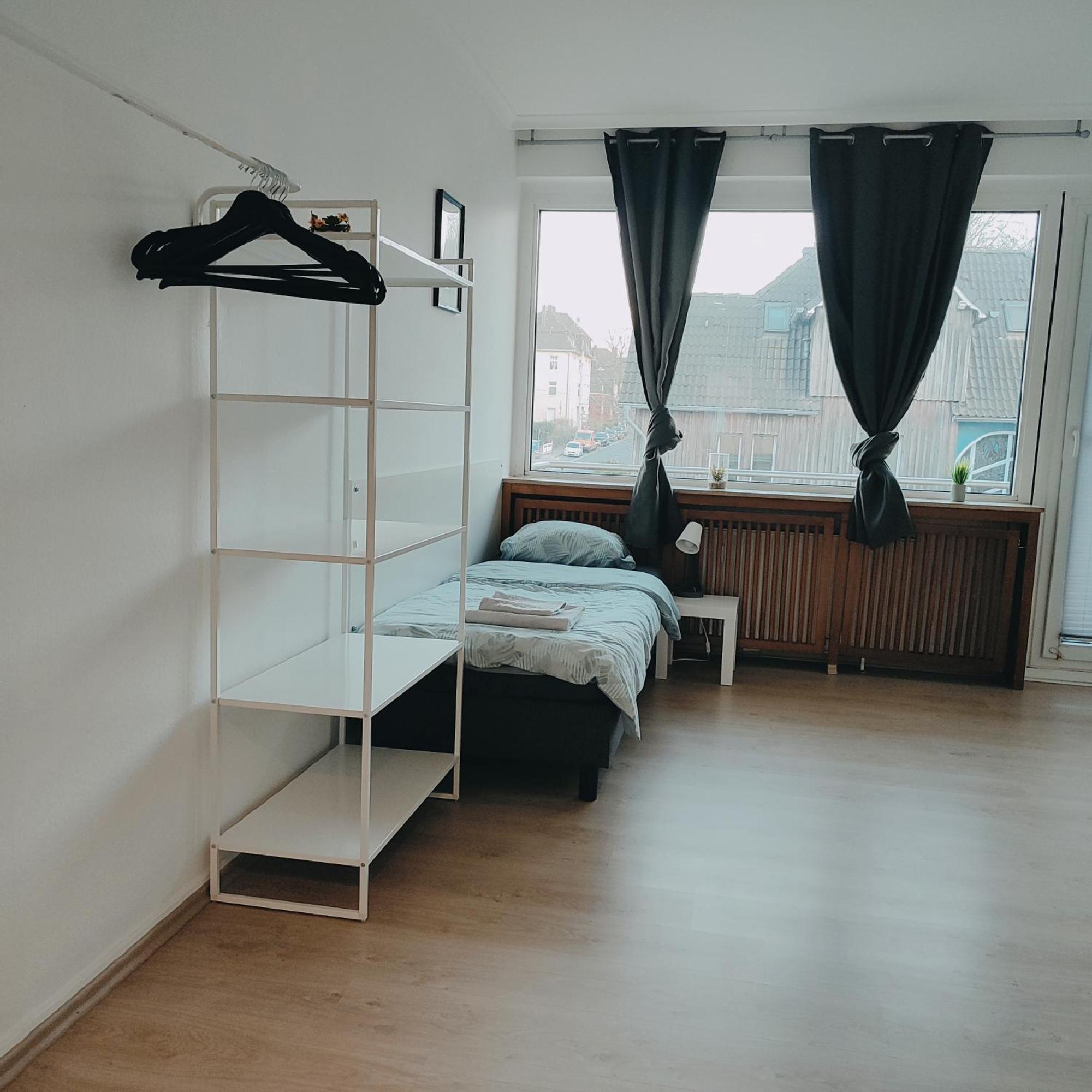 Monteur-Ferien-Messewohnung Mettmann 6 Personen 2 Og Eksteriør billede