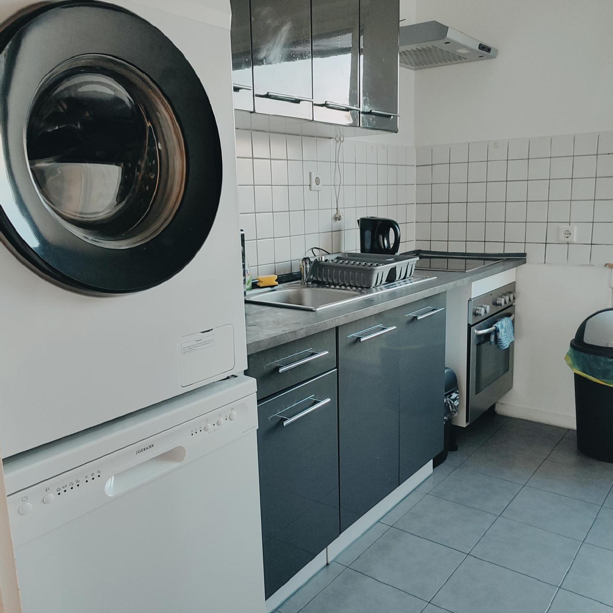Monteur-Ferien-Messewohnung Mettmann 6 Personen 2 Og Eksteriør billede